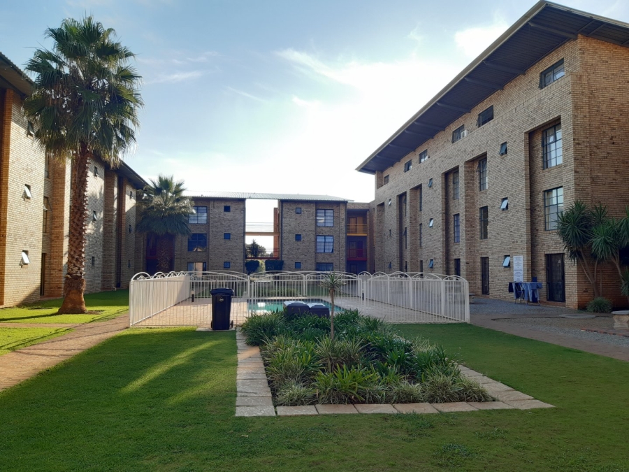  Bedroom Property for Sale in Kannoniers Park North West